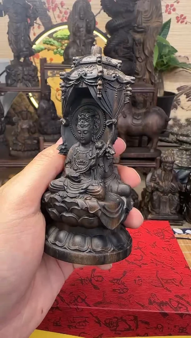 【闪购商品】香木西方三圣满雕摆件