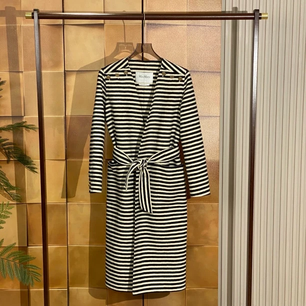 MaxMara 黑白金扣腰带双面羊毛大衣/36码/全新/25163