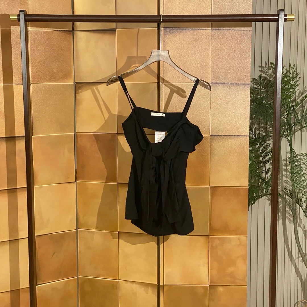 Prada 黑色蝴蝶结背后镂空吊带/38码/99新/女42466
