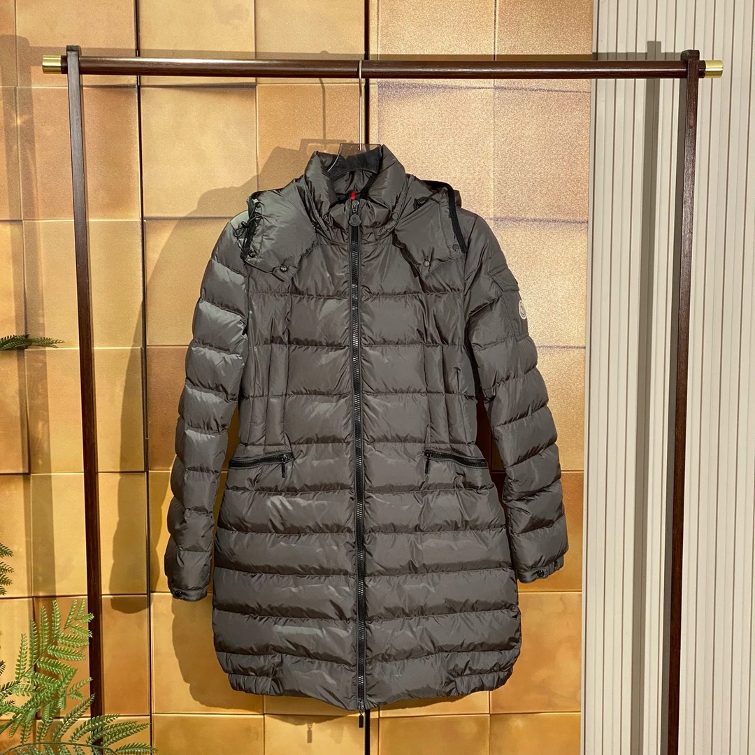 Moncler Charpal深灰色刺绣徽标logo中长款羽绒服/4码99新/25085