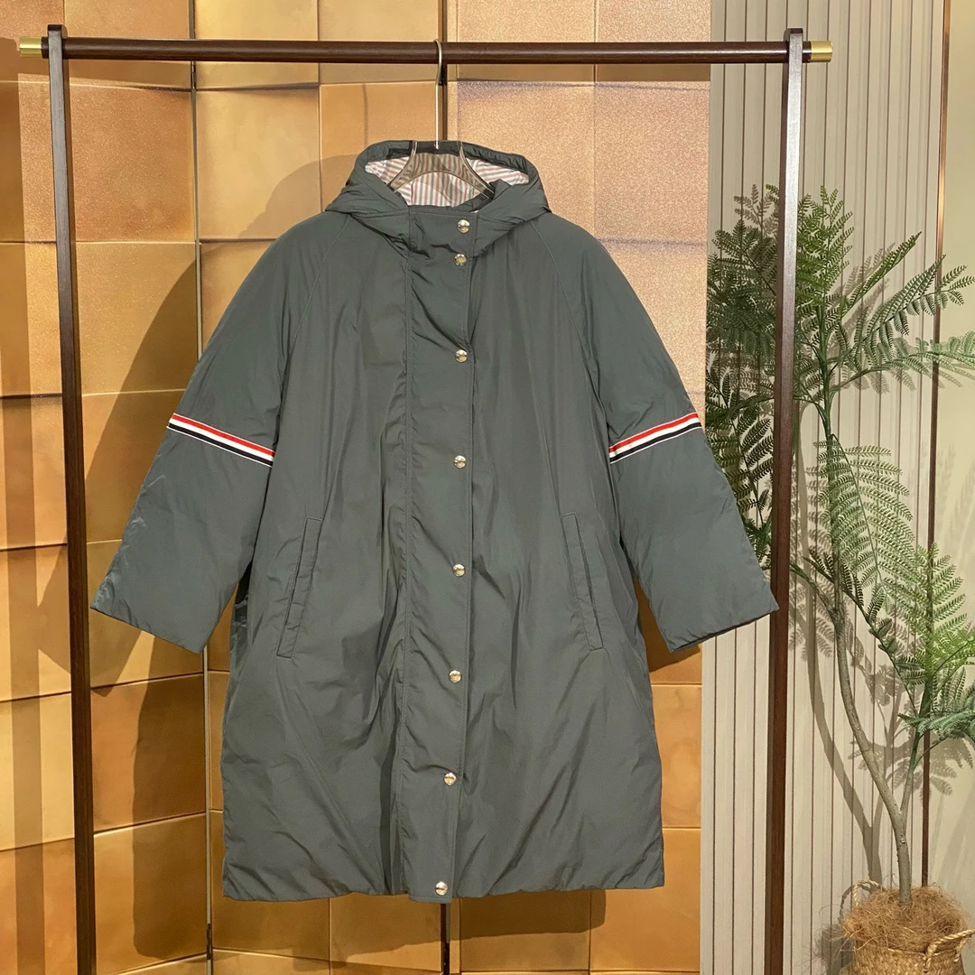 Thom Browne 灰色彩条纹双袖标长款羽绒服/36码/99新/女42952