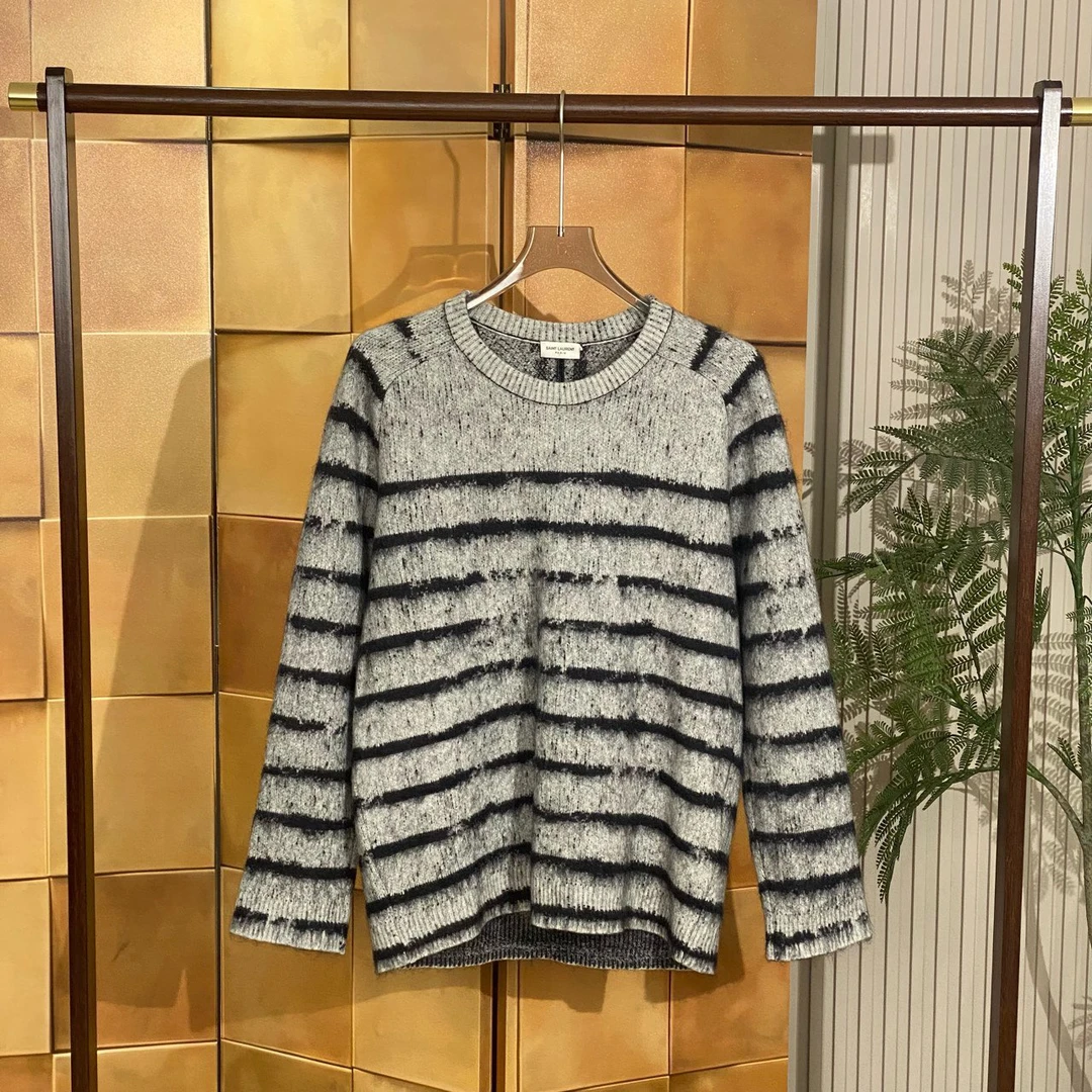 Saint Laurent Paris 新款暗纹影像马海毛毛衣/xl码/99新/女41348