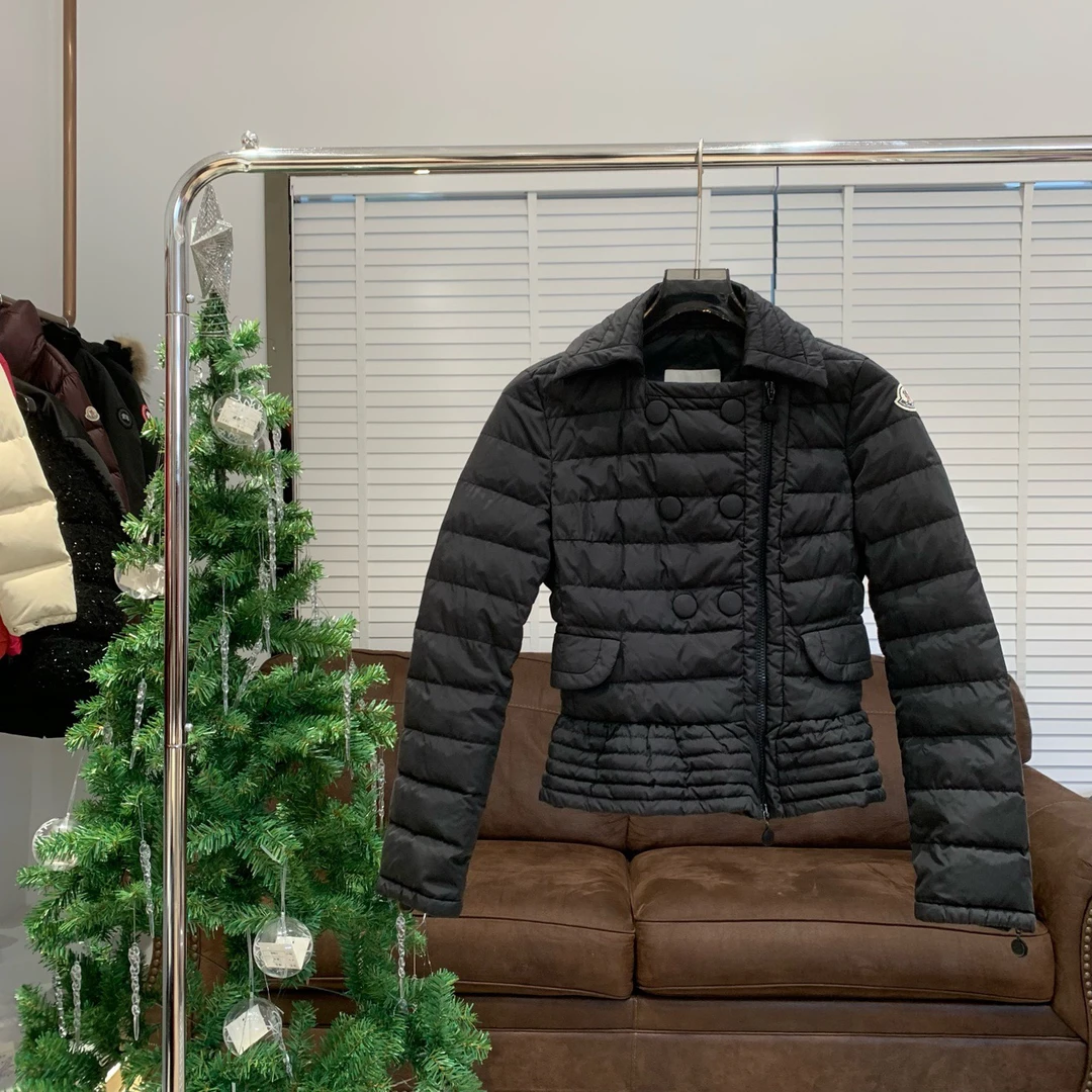 Moncler Biber黑色徽标双排扣斜拉链羽绒服/0码/99新/女13513