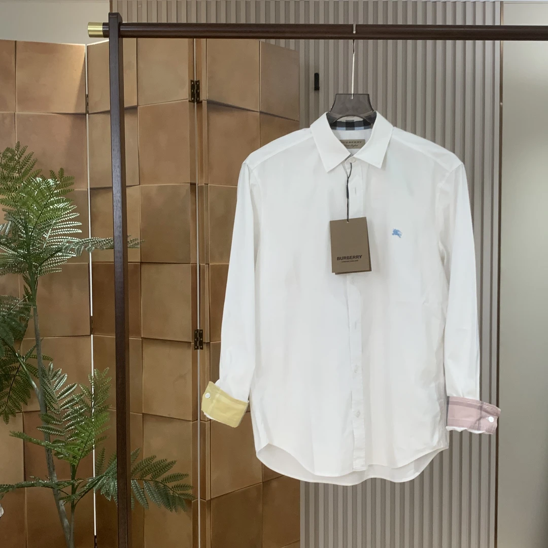 Burberry战马袖口领口格纹衬衫/m码/全新带吊/女18464