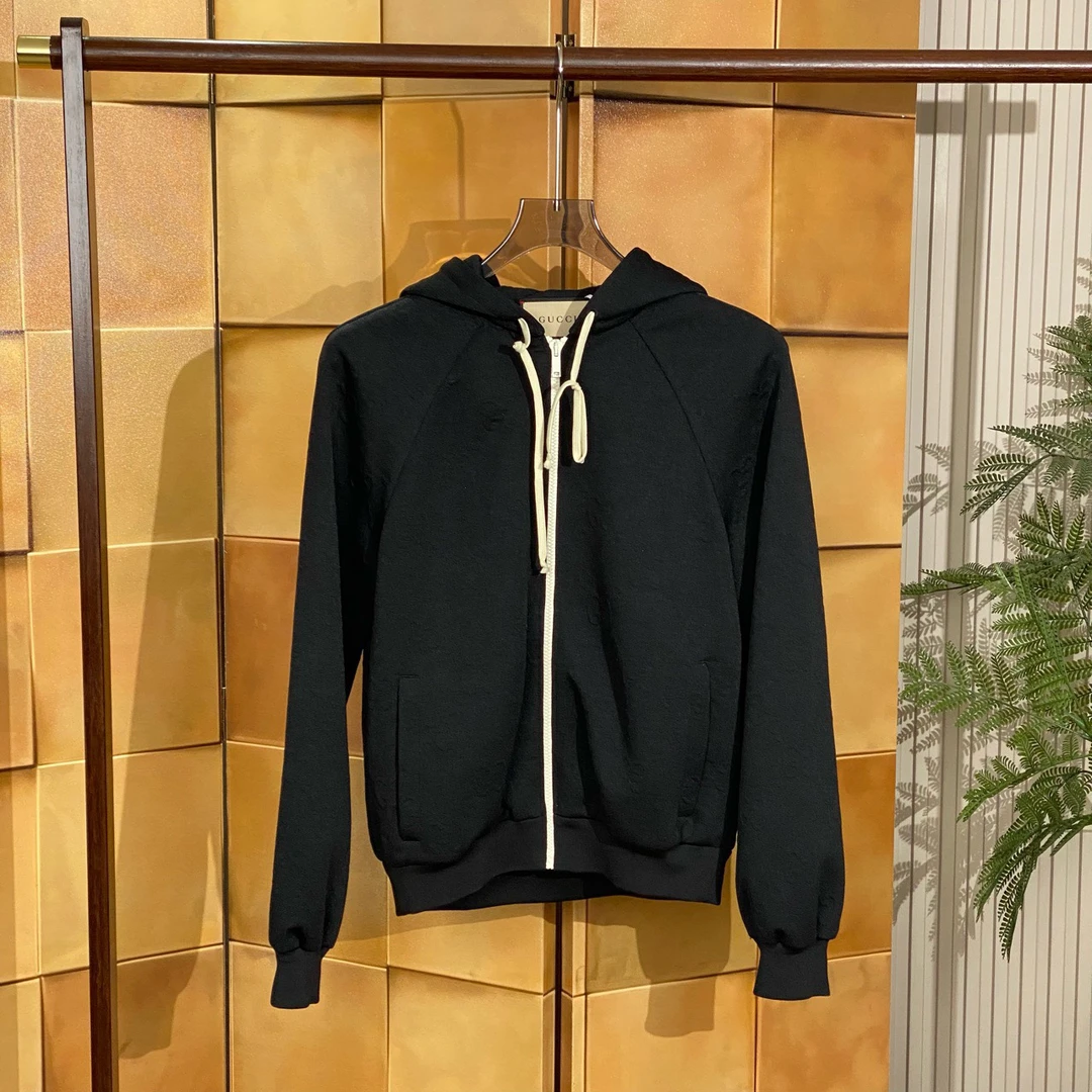 Gucci黑色浮雕老花满印连帽外套/xs码/99新/20695