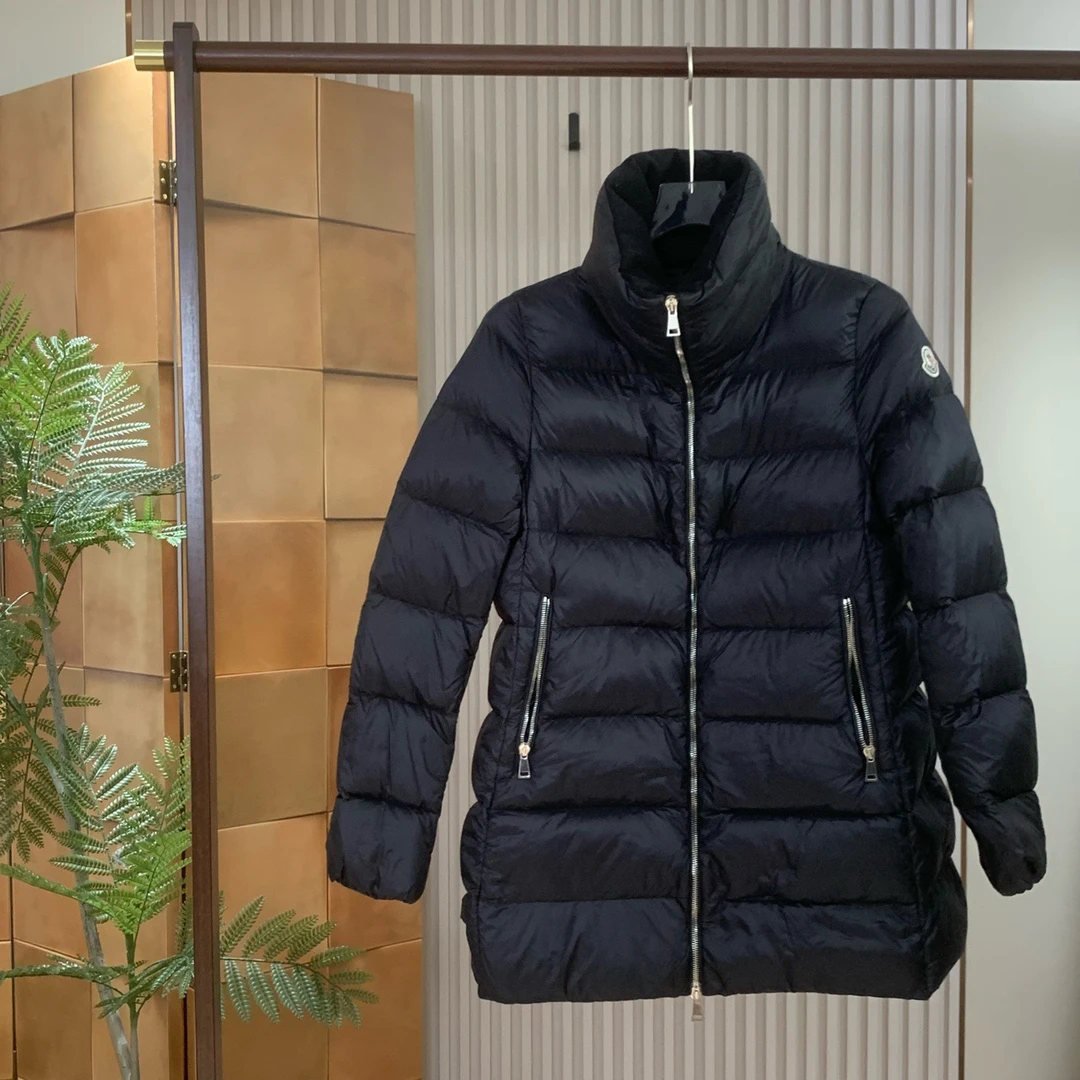 Moncler Torcyn黑色徽标刺绣立领长款羽绒服/2码/98新/女18141