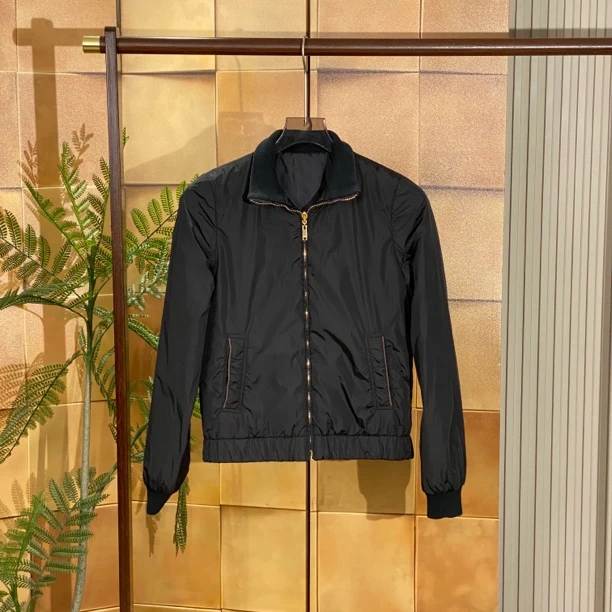 Gucci黑色老花满印双面穿棉服夹克外套/m码/99新/ 23594