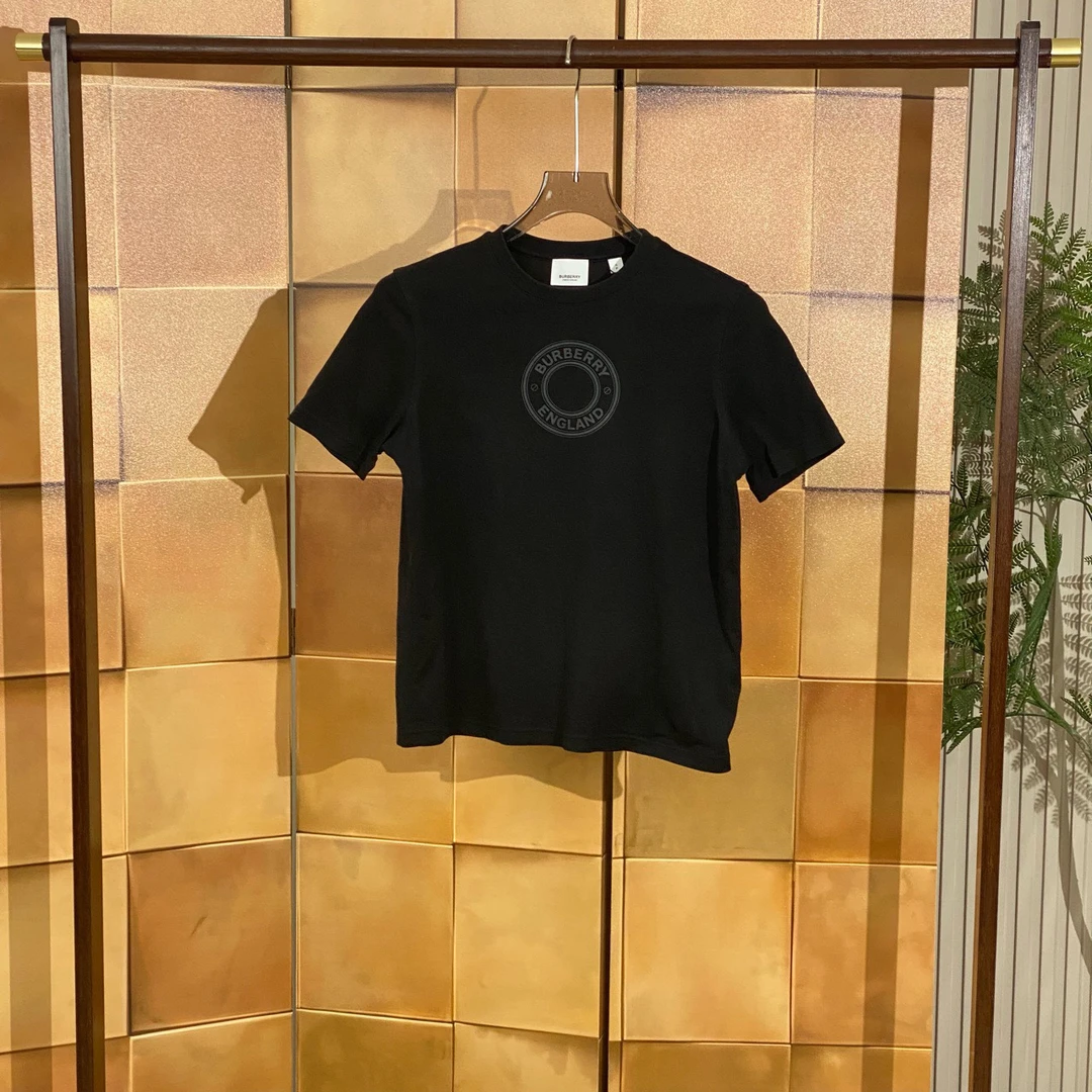Burberry 黑色标语logo短袖/s码/98新/42571