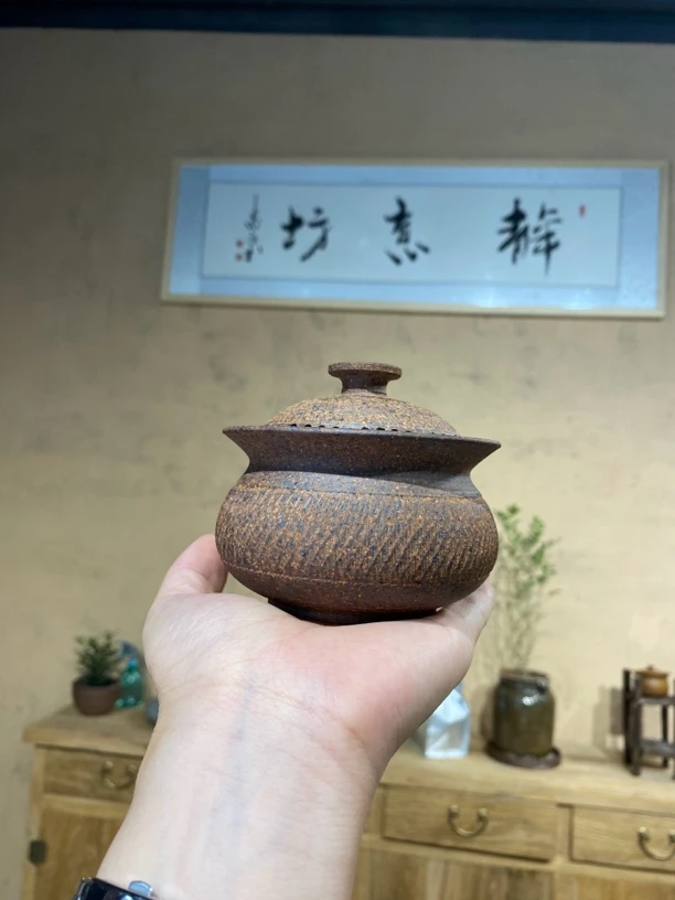 定窑静意坊粗瓷瀑布佛肚盖碗