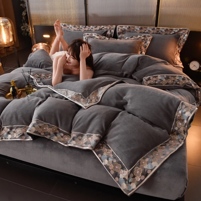 A类加厚婴儿绒刺绣四件套牛奶绒纯色床上被套冬天保暖加绒床单笠4