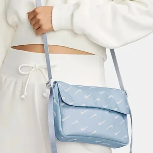 【滔搏联动】耐克女子Sportswear潮流休闲蓝色百搭斜挎包FN0938-440