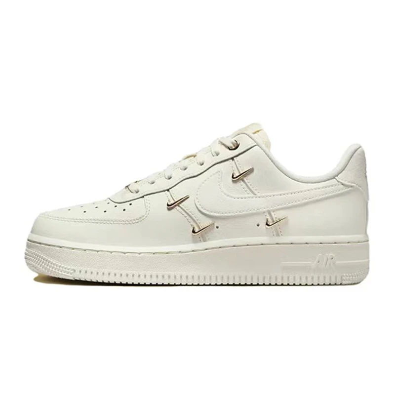 【滔搏联动】nike耐克女子WMNS AIR FORCE 1 07 休闲鞋FV3654-111