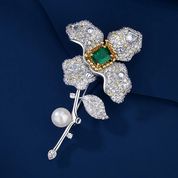 铜合金胸针 6247 四叶花高档胸针 精致气质优雅轻奢胸花别针饰品