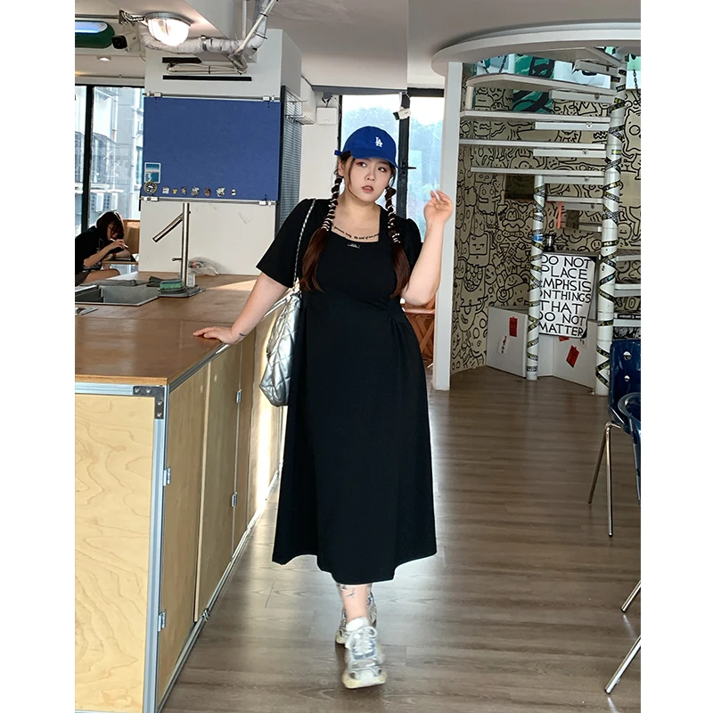 Milu家大码女装夏季方领收腰显瘦长款a字连衣裙胖mm显瘦小黑裙潮