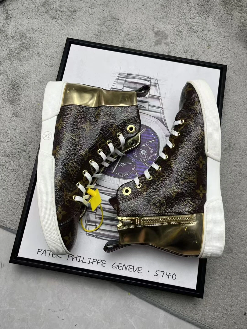 95新 LouisVuitton/路易威登 95新 阳/ Lv/ 高邦 老花板鞋 /37码