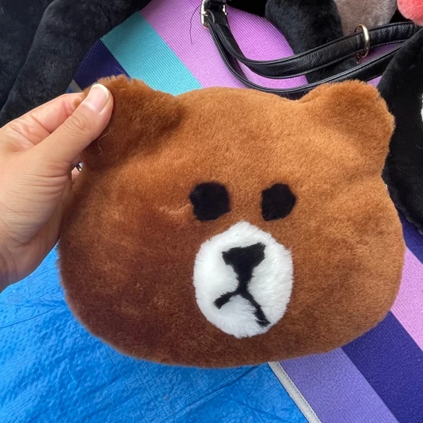 可爱小熊包皮草包男女可背成人儿童款黑色卡通包包配饰