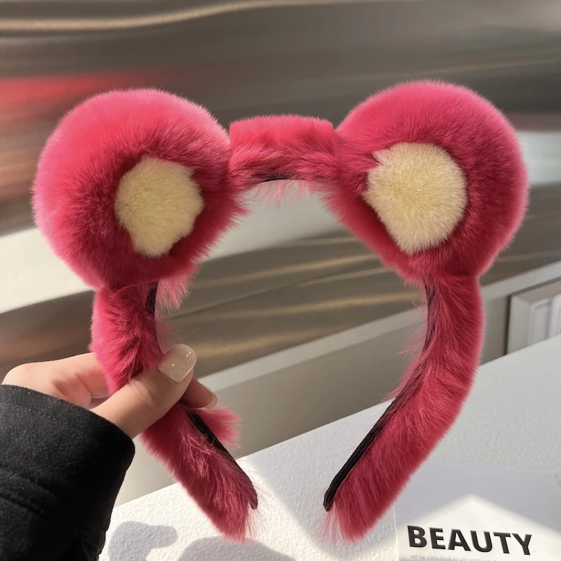 可爱獭兔毛草莓熊发箍可爱百搭发箍粉色洗脸发箍拍照神器配饰