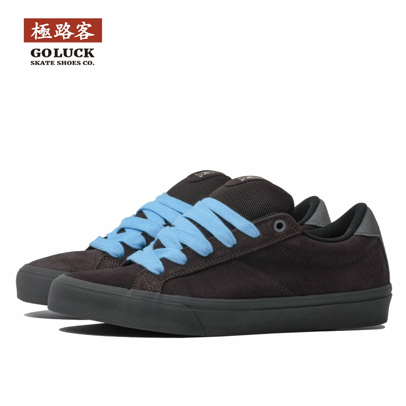 极路客秋冬新款面包鞋熊系列男女款墨棕色休闲板鞋耐磨减震滑板鞋