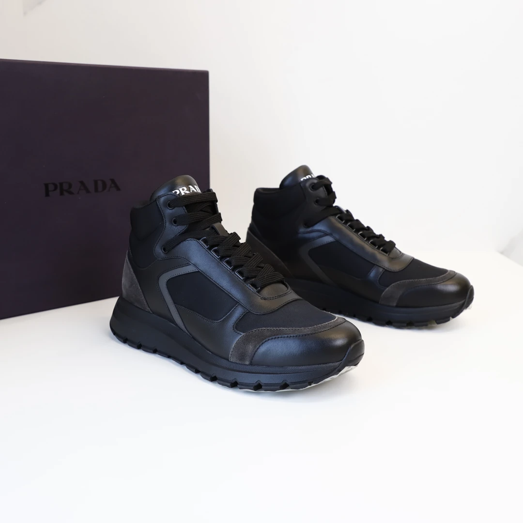 全新未使用 Prada/普拉达 Prada 男士黑色休闲运动鞋 MSS30006