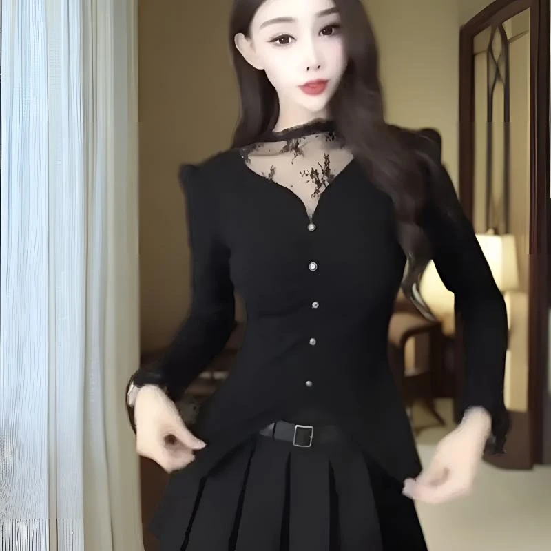 米2024秋冬长袖新款蕾丝打底修身纯欲显瘦拼接上衣气质洋气时尚