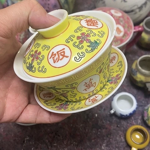 村里收的，摆件。。。。。