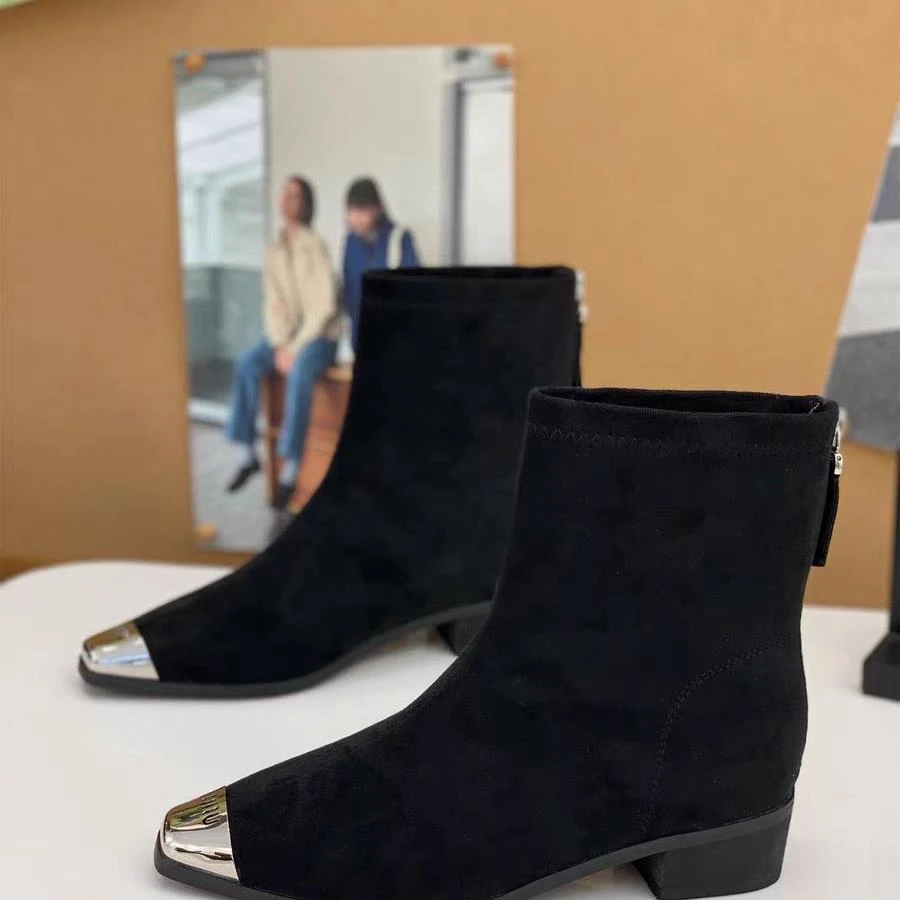 头尖头短靴女新款春秋单靴配裙子粗跟反绒皮复古短靴81159