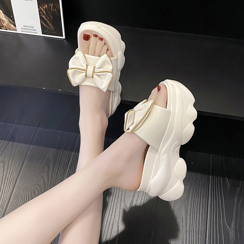 仙女风蝴蝶结厚底拖鞋女夏外穿2024新款松糕底百搭高跟一字凉拖鞋