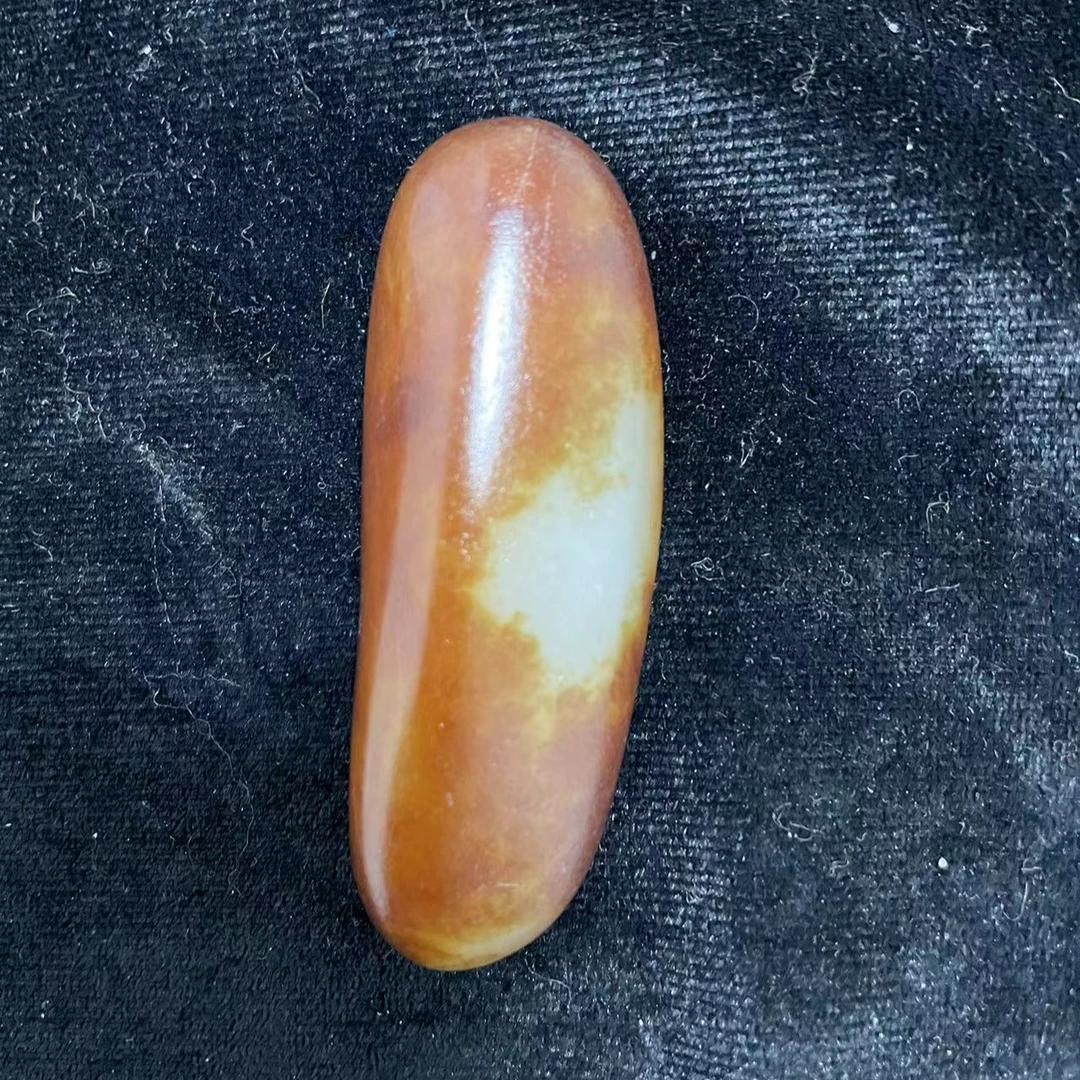 新疆和田奇石把件