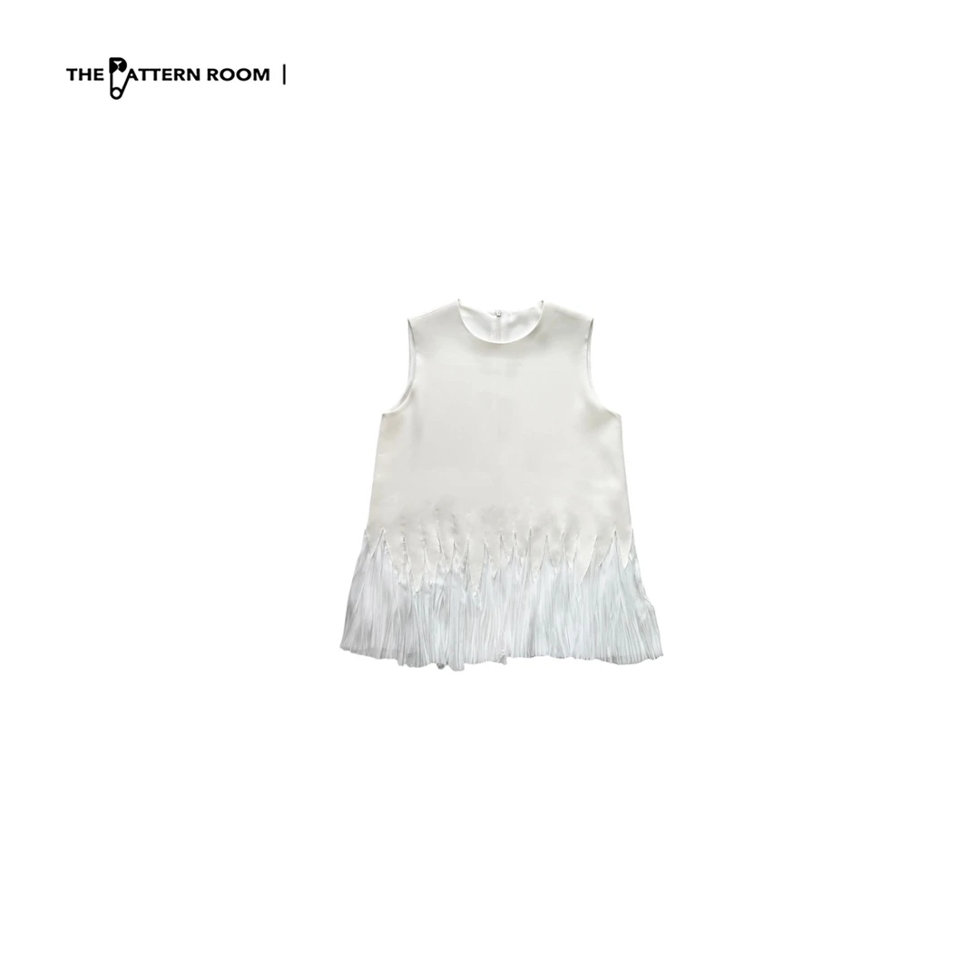 The pattern room | 渐层美学雾面简线条拼纱下摆背心