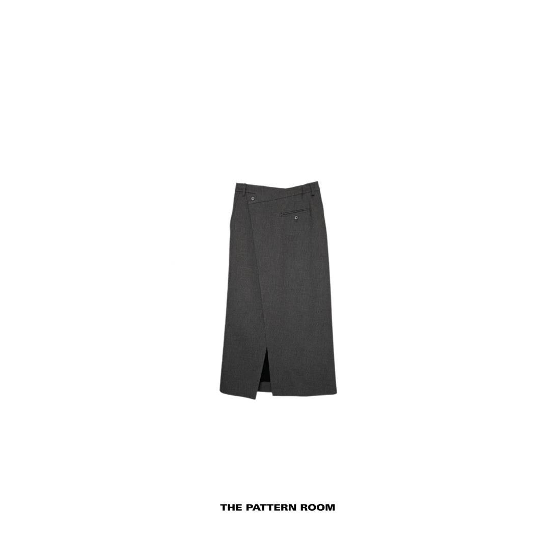 The pattern room | 错位时髦半解构腰线西装半裙