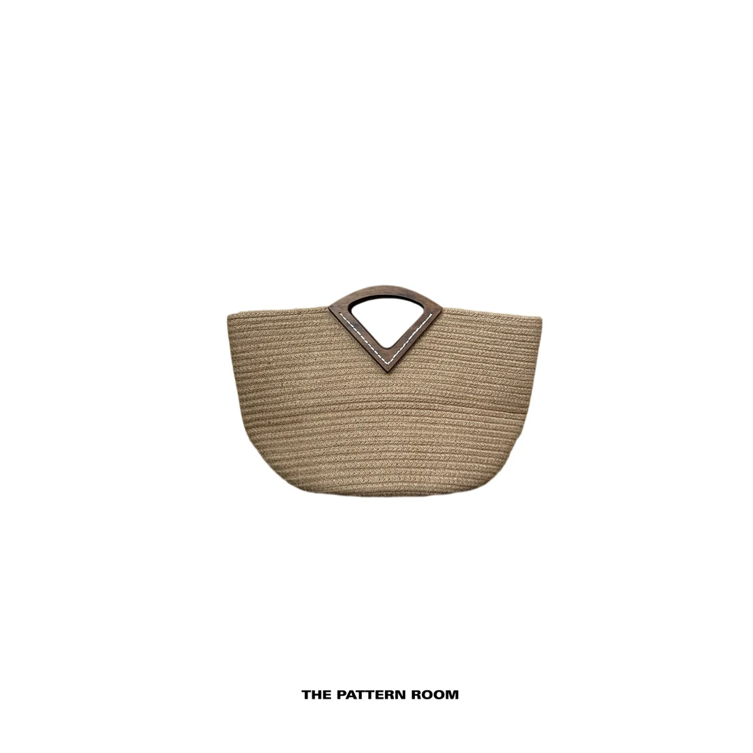 The pattern room | 都市度假量感时髦榉木手柄草编包