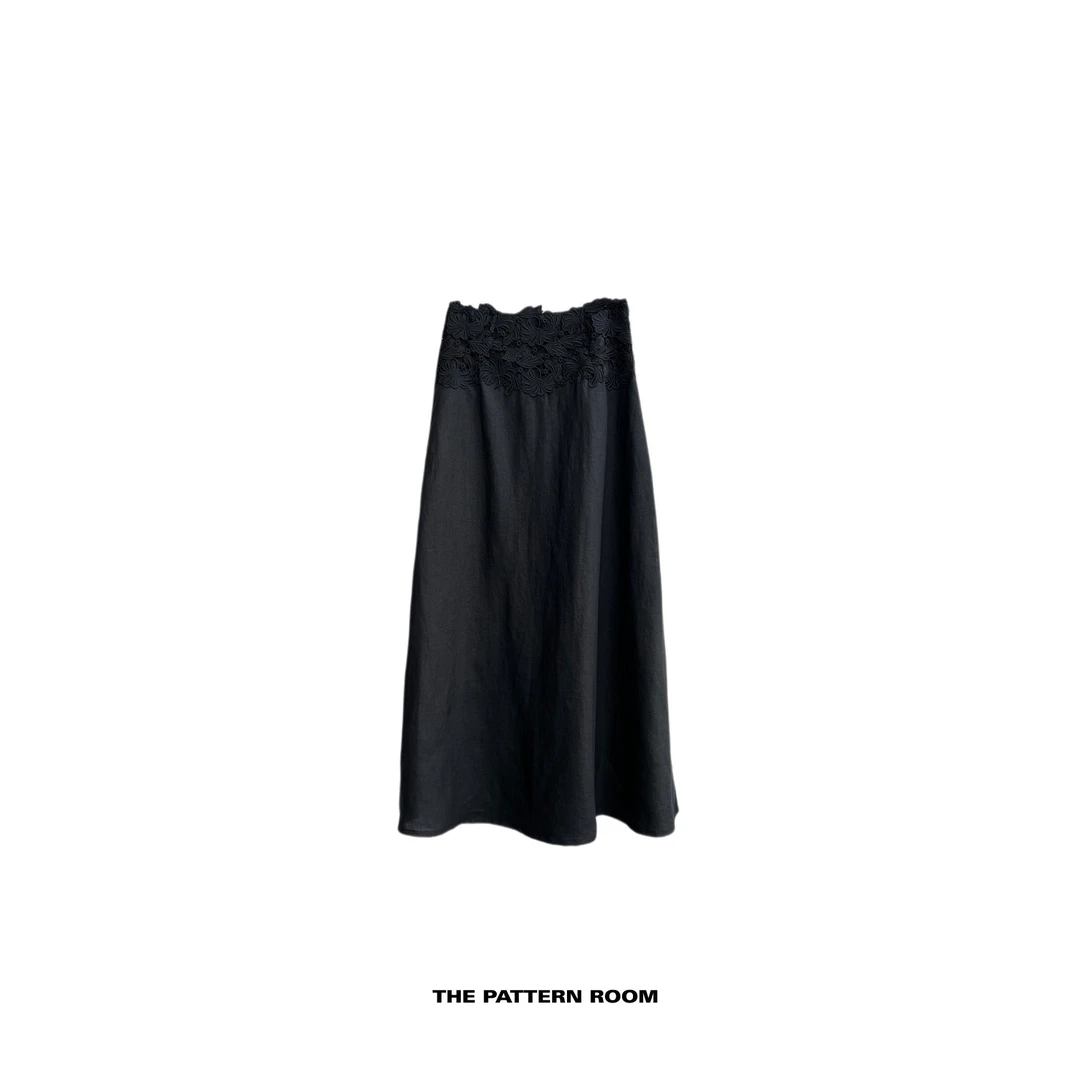 The pattern room | 细节聚焦蜀葵黑蕾丝高腰亚麻半裙