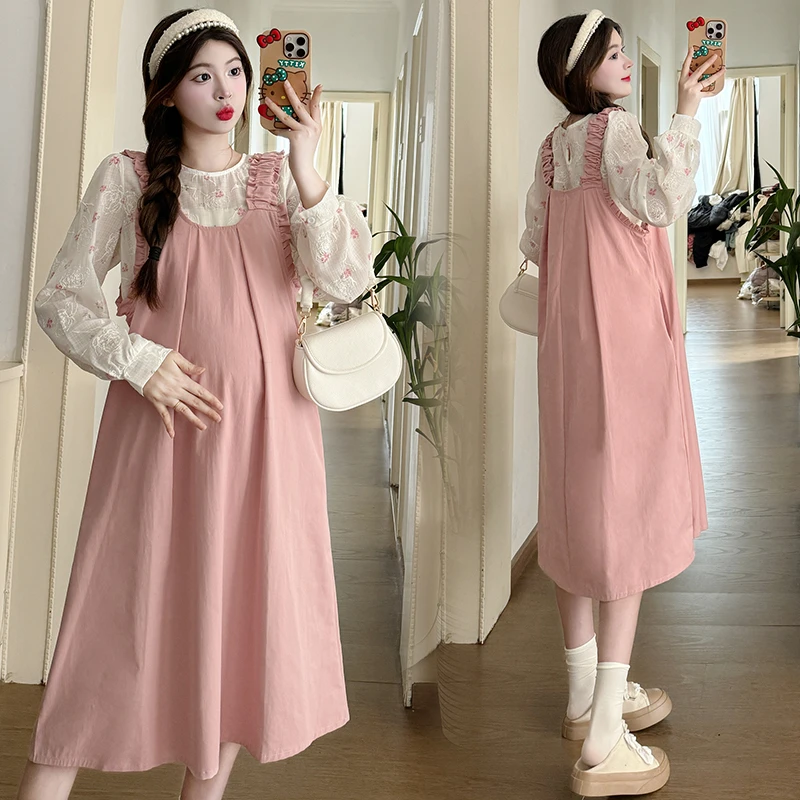 孕妇背带裙春秋小个子2024新款韩版圆领长袖衬衣网红时尚款两件套