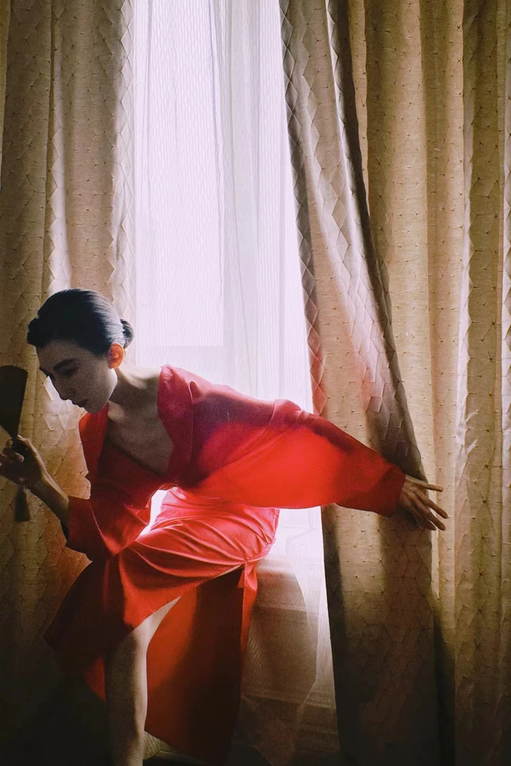 【坤姨专属】“东邪西毒”法式高级赫本 红色连衣裙气质复古轻奢长裙