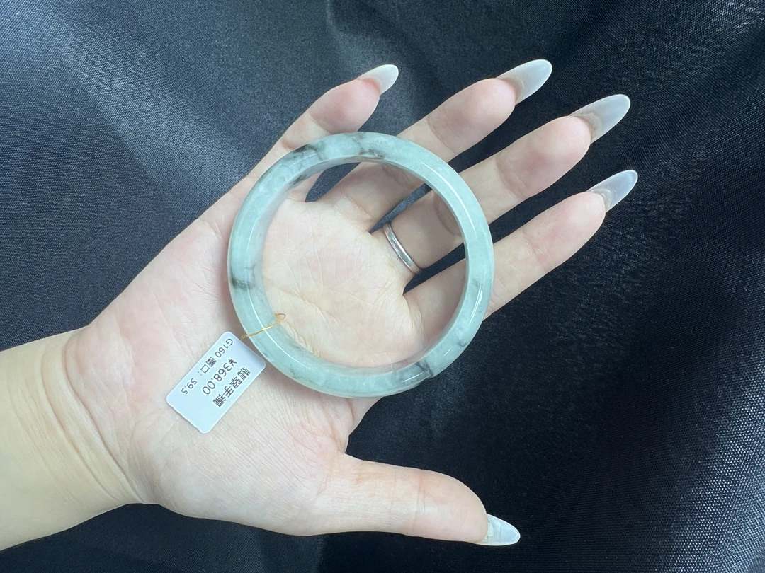 G160-美人镯缅甸翡翠手镯