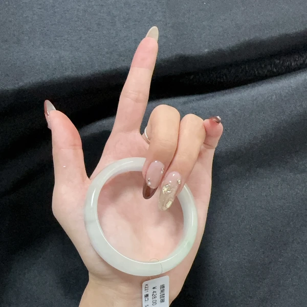 K221-美人镯缅甸翡翠手镯