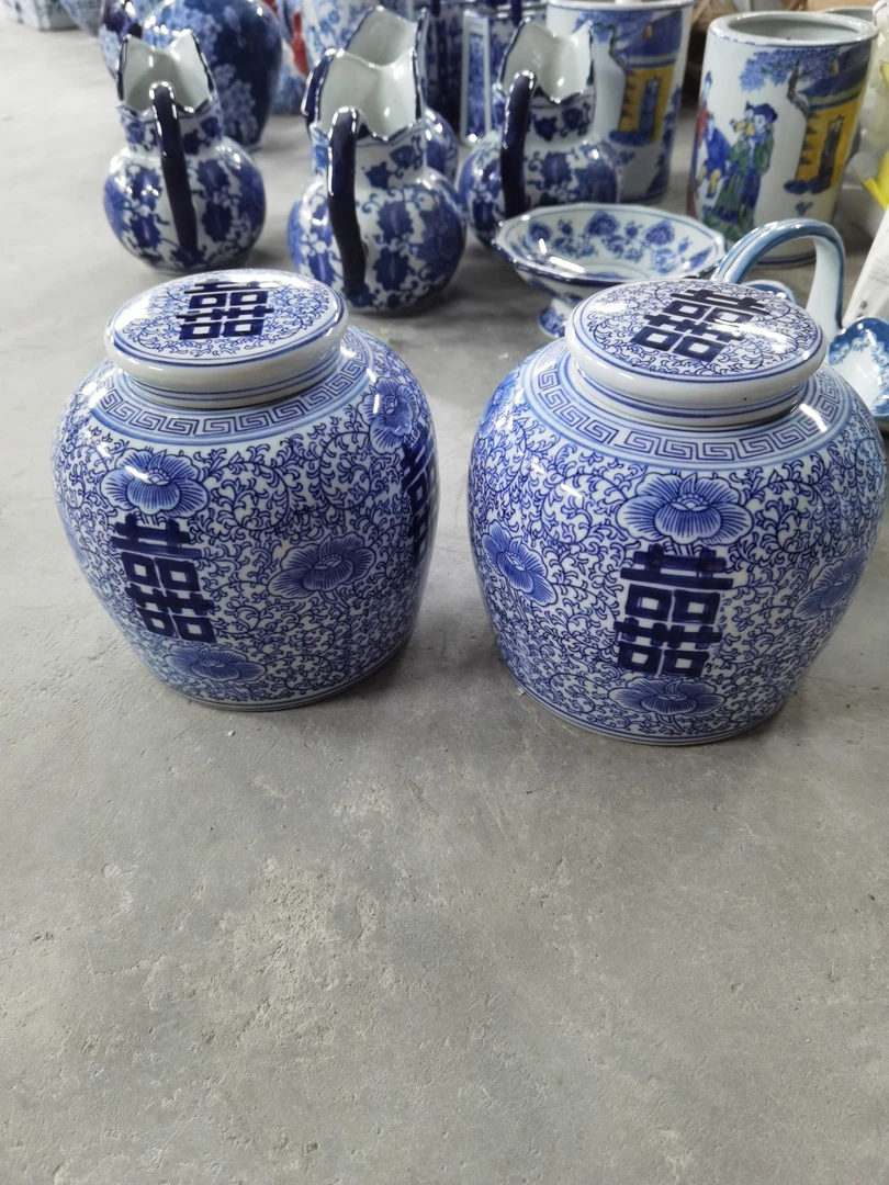 青花陶瓷喜字罐摆件
