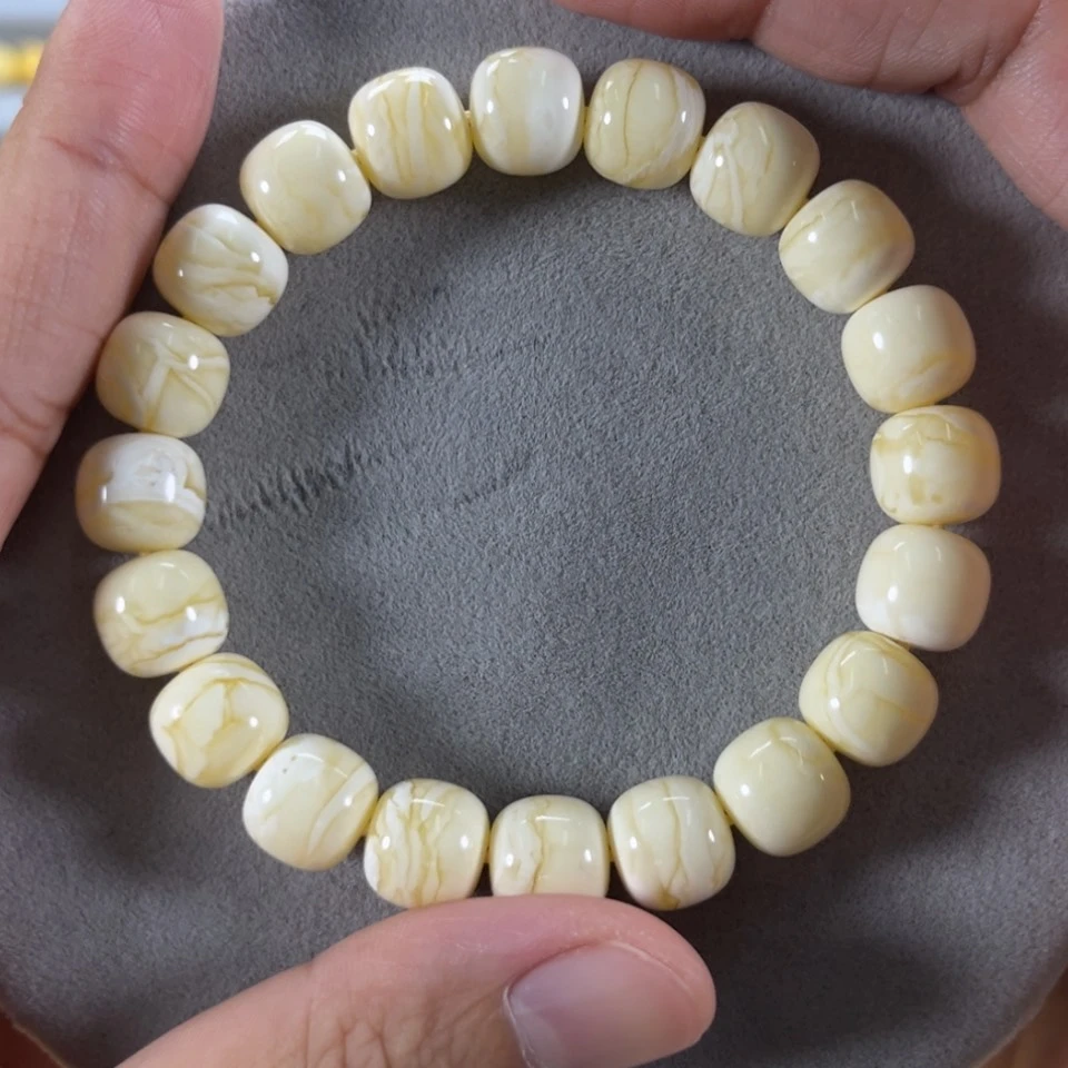 【闪购商品】蜜蜡手链未镶嵌同料白蜡金丝纹