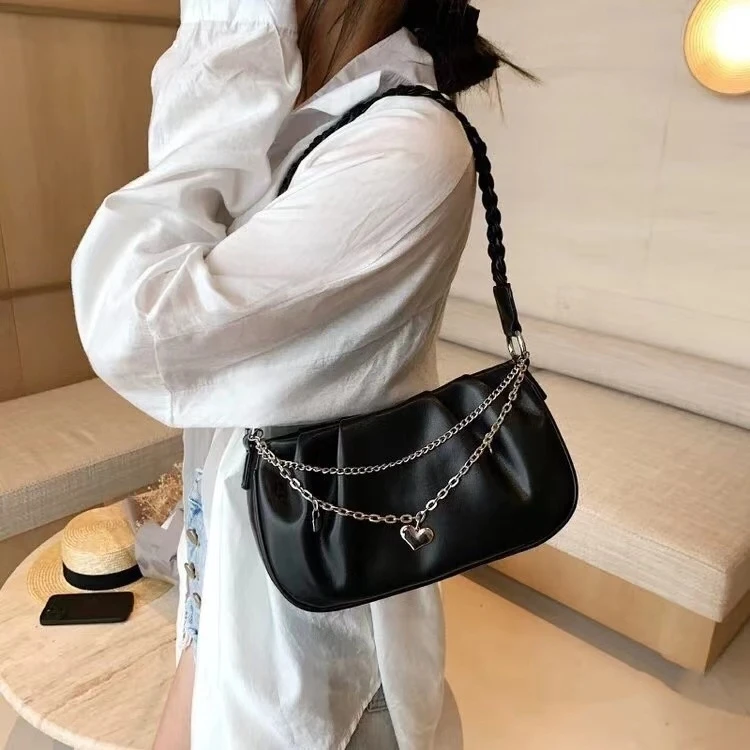 2024夏季新款小众设计包包女褶皱云朵方形手提包斜挎百搭腋下包女