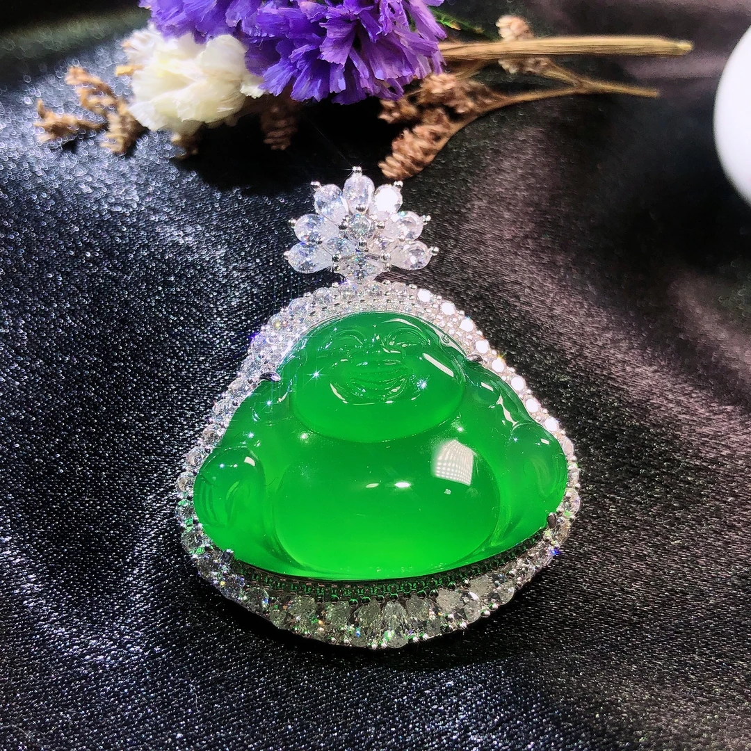 「蒂铭轩珠宝」天然绿玉髓精致925银镶舒佛公吊坠