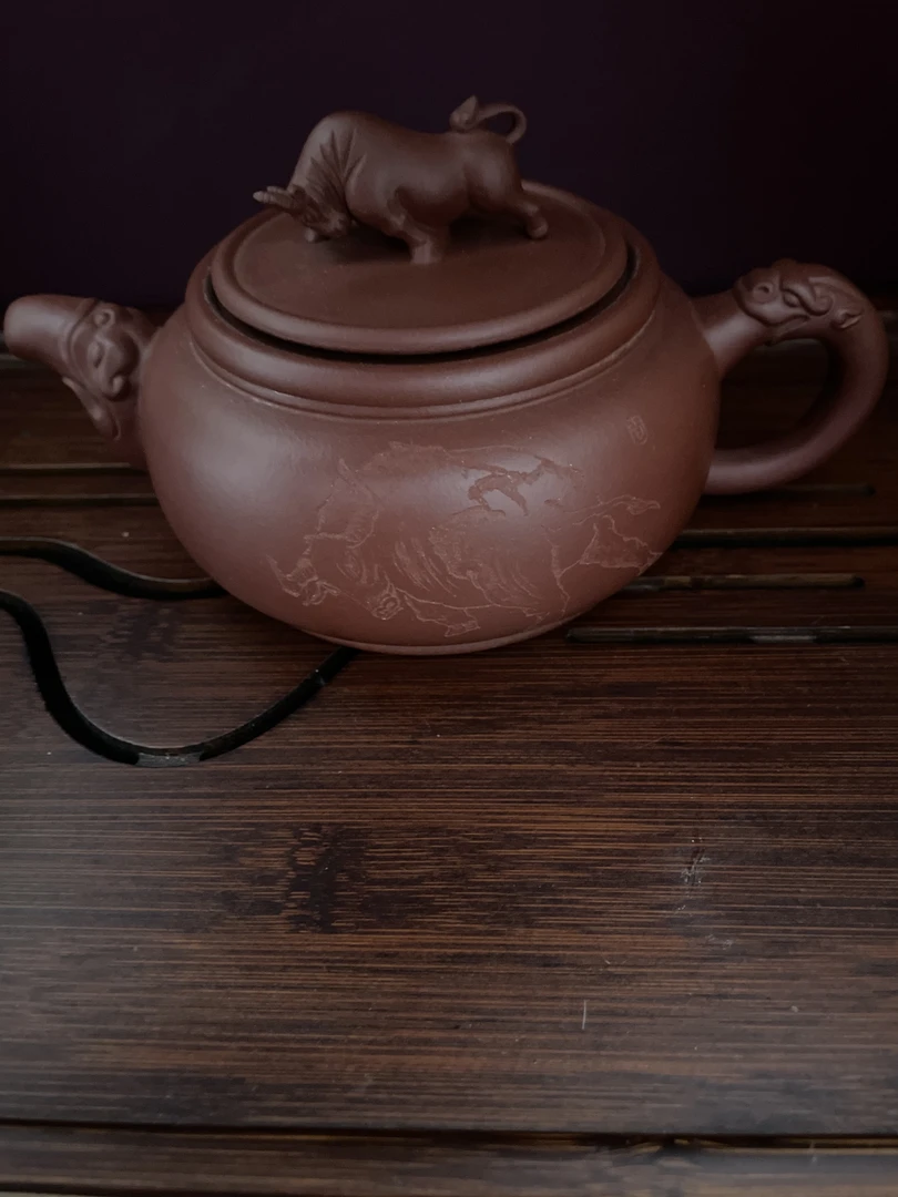 宜兴紫砂壶容量350毫升扭转乾坤
