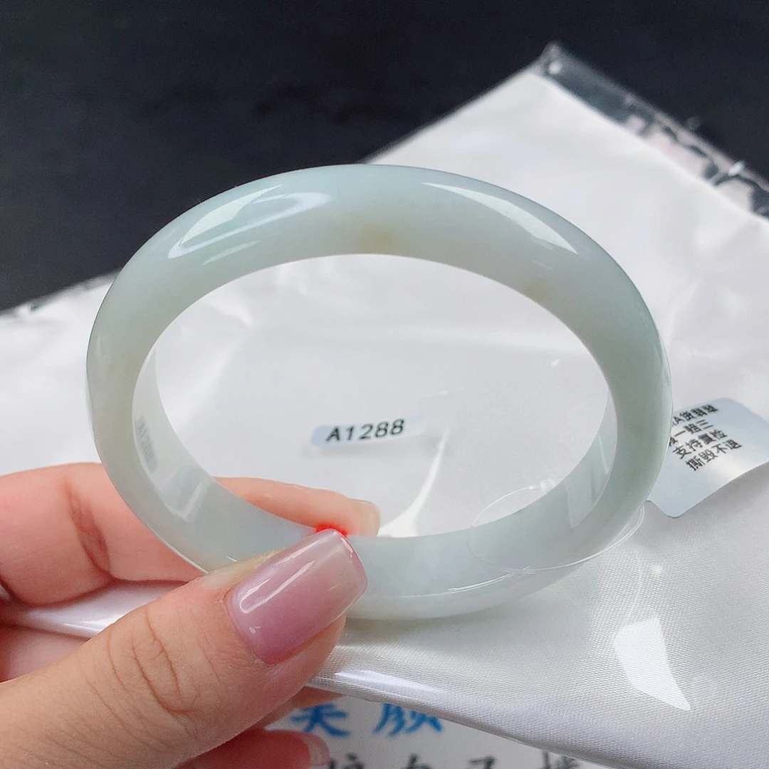 翡翠手镯未镶嵌55.2贵妃41