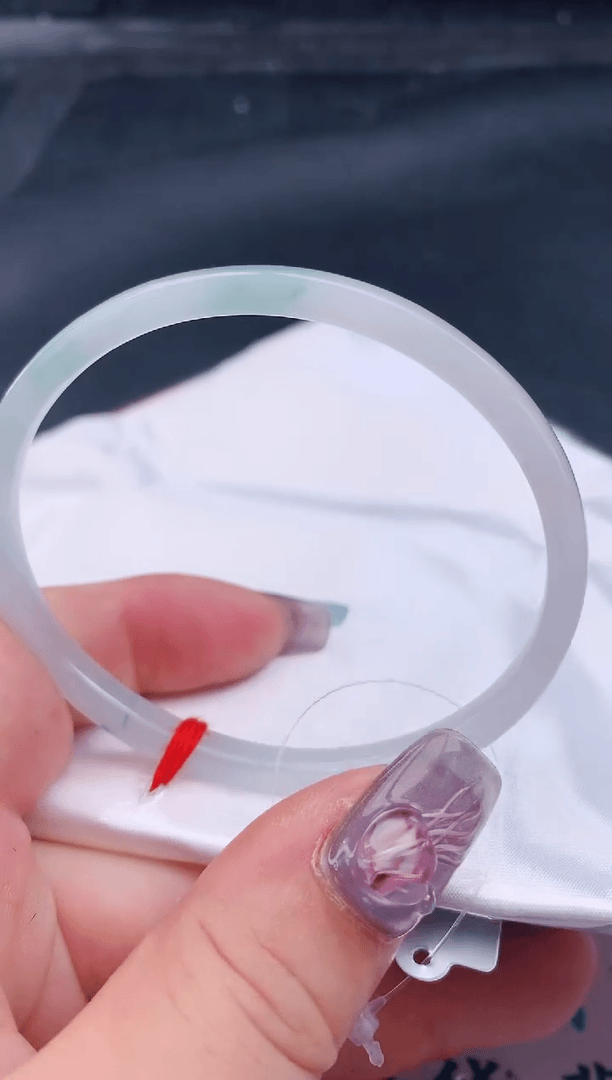 【闪购商品】翡翠手镯未镶嵌60贵妃美人条