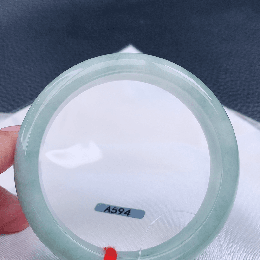 翡翠手镯未镶嵌56 翡翠手镯