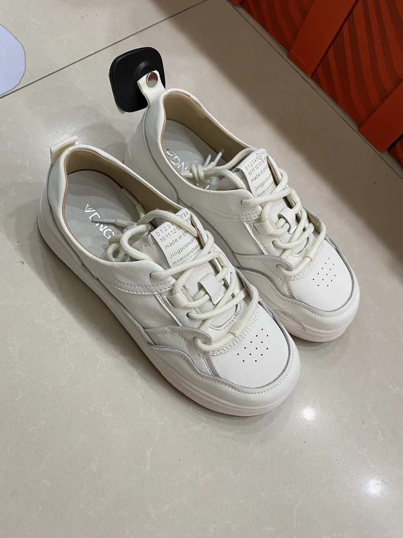 依婷公主休闲小板鞋时尚女款休闲鞋