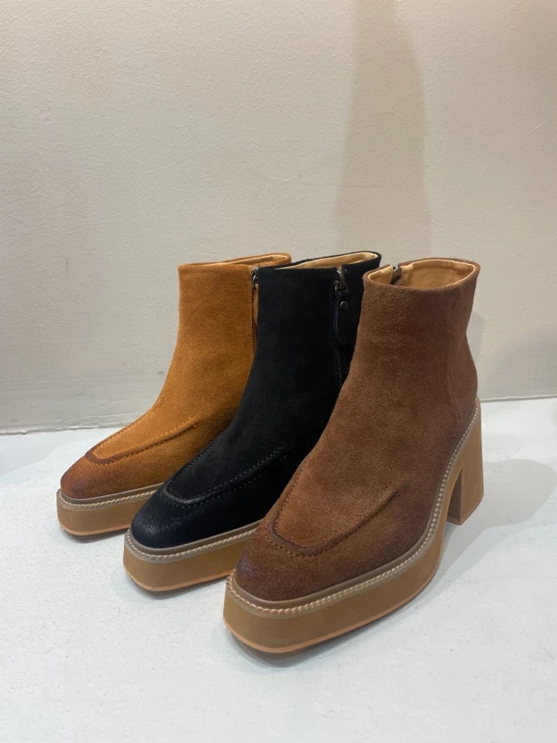 复古风厚底超轻底粗跟薄绒时尚短靴真皮秋冬