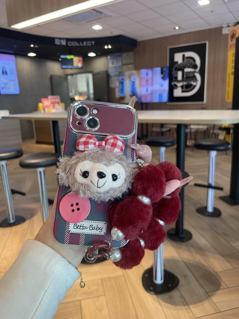 达菲熊大视窗羊皮皮纹适用于苹果16华为VIVOOPPO小米系列手机壳