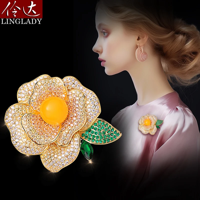 合金胸针 伶达胸针山茶花别针轻奢大气西装开衫扣外套披肩