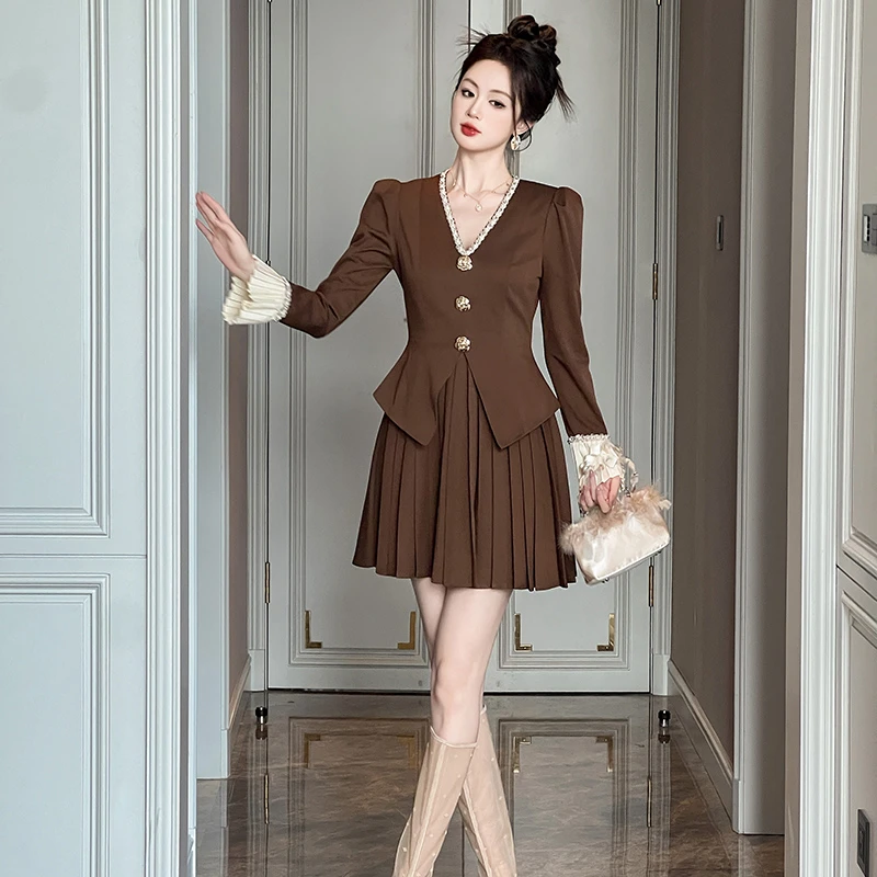 21562 百褶设计感短款高腰名媛修身秋冬时尚气质显瘦收腰连衣裙