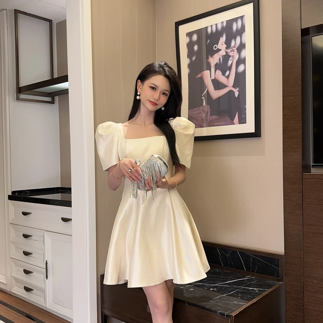 【花花原创】 简约方领连衣裙名媛气质小个子显瘦泡泡袖 40503